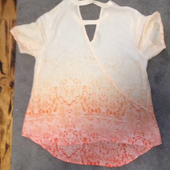 Top - Picture 2 of 2